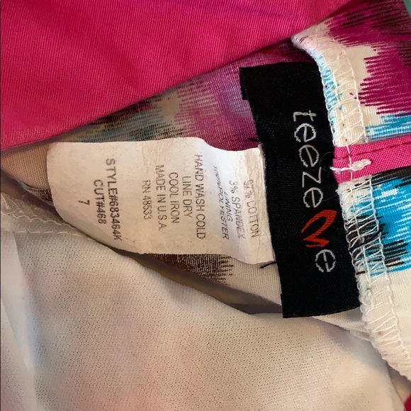 Super fun spaghetti strap dress - Picture 9 of 11